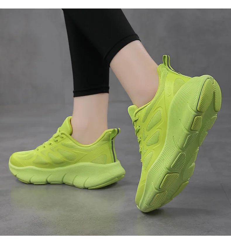 Lightweight Athletic Running Shoes for Outdoor Men Women Breathable Sneakers Good Traction Casual Sports Shoes Good Rebound